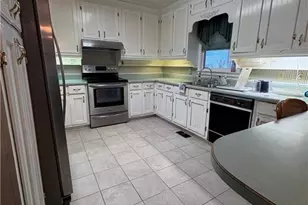 10 Deerfield Ln, Carrollton, GA 30116 - Photo 6