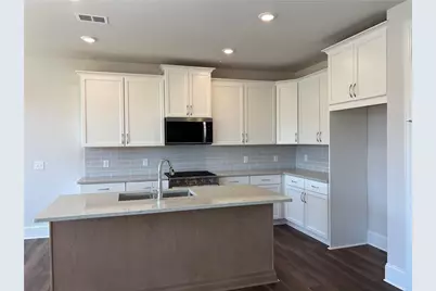 923 Crestmanor Drive, Marietta, GA 30008 - Photo 4