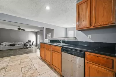 2065 Resting Creek Drive, Decatur, GA 30035 - Photo 10