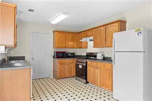 5740 Amerson Ln, Ellenwood, GA 30294 - Photo 10