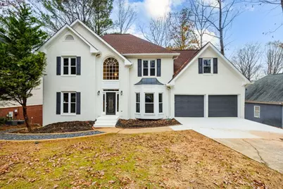 819 Bermuda Run, Woodstock, GA 30189 - Photo 2