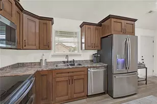 210 Madison Dr SW, Calhoun, GA 30701 - Photo 14