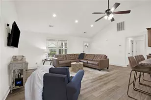 210 Madison Dr SW, Calhoun, GA 30701 - Photo 8