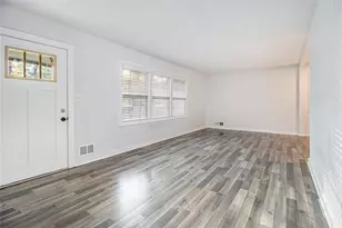 2425 Clifton Springs Rd, Decatur, GA 30034 - Photo 4