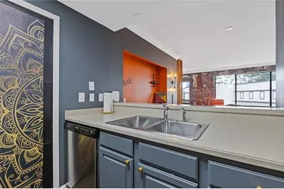 3481 Lakeside #901 Drive NE, Atlanta, GA 30326 - Photo 8