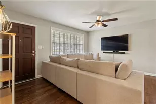 3235 Woodview Dr SE, Smyrna, GA 30082 - Photo 6