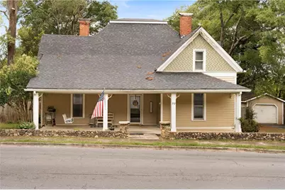 712 College Street, Calhoun, GA 30701 - Photo 1