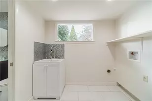 522 Foxmoor Dr SW, Lilburn, GA 30047 - Photo 18