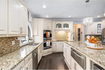 3123 Walkers Falls Way, Buford, GA 30519 - Photo 10