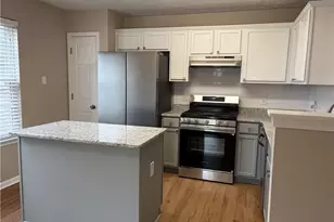 423 Royal Oak Dr, Acworth, GA 30102 - Photo 4