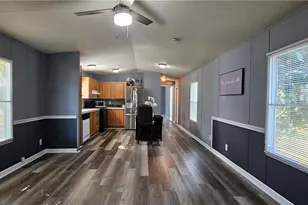 4255 Smokecreek Pkwy, Snellville, GA 30039 - Photo 8