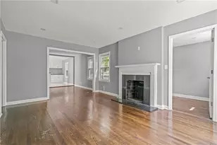 1053 Blount Pl, Atlanta, GA 30344 - Photo 6