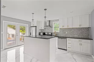 1053 Blount Pl, Atlanta, GA 30344 - Photo 10