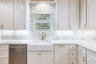 2445 Retreat Point Pkwy, Hoschton, GA 30548 - Photo 22