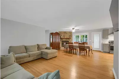 68 Christine Drive, Marietta, GA 30066 - Photo 4