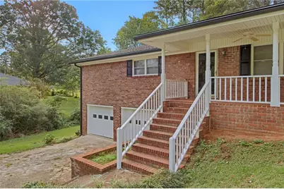 68 Christine Drive, Marietta, GA 30066 - Photo 2