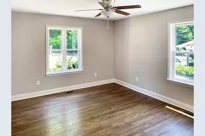 2625 Semmes Street, East Point, GA 30344 - Photo 6