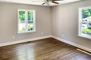 2625 Semmes St, East Point, GA 30344 - Photo 6