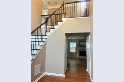 132 SW Wolf View Court SW, Atlanta, GA 30349 - Photo 4