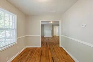 1328 Lockhaven Cir SW, Atlanta, GA 30311 - Photo 10