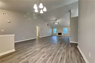 3960 Brushy Wood Dr, Loganville, GA 30052 - Photo 6