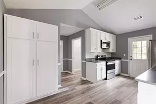 305 Crosswalk Dr, Auburn, GA 30011 - Photo 8