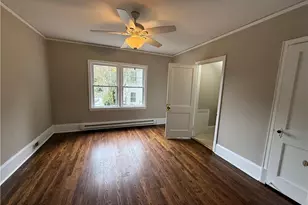 300 Forrest Ave, Gainesville, GA 30501 - Photo 8