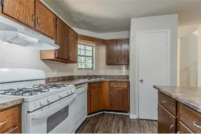 1074 Cherokee Heights, Stone Mountain, GA 30083 - Photo 10