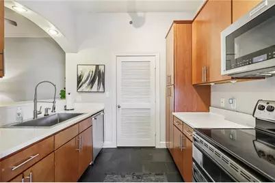 3445 Stratford Road NE #2108, Atlanta, GA 30326 - Photo 4