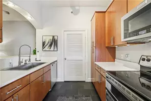 3445 Stratford Rd NE, Atlanta, GA 30326 - Photo 4