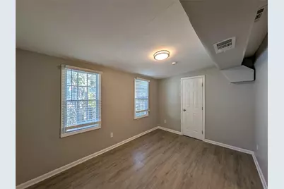 1672 Thornton Place SW, Atlanta, GA 30315 - Photo 14