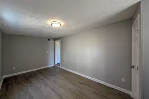 1672 Thornton Pl SW, Atlanta, GA 30315 - Photo 12