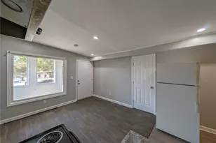 1672 Thornton Pl SW, Atlanta, GA 30315 - Photo 8