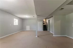 802 San Miguel Dr, Stone Mountain, GA 30083 - Photo 32