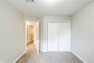 870 Chapman Cir, Stone Mountain, GA 30088 - Photo 18