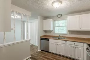 5372 Martins Crossing Rd, Stone Mountain, GA 30088 - Photo 2