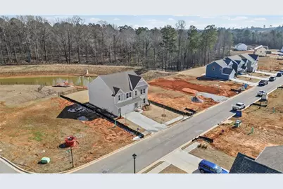 795 Crystal Lake Parkway, Hoschton, GA 30548 - Photo 2