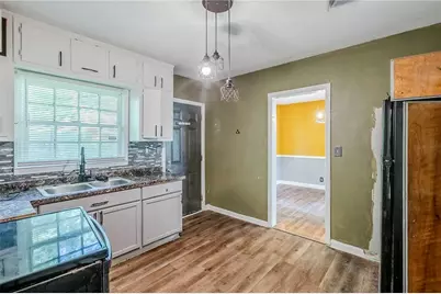 1239 Avonwood Circle SW, Atlanta, GA 30311 - Photo 4