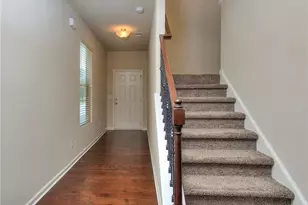 565 Dasheill Ln, Atlanta, GA 30349 - Photo 2
