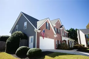 2692 Bogan Creek Dr, Buford, GA 30519 - Photo 2