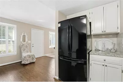 1052 Sasha Lane, Roswell, GA 30075 - Photo 10