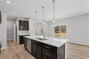 847 Crystal Lk Pkwy, Hoschton, GA 30548 - Photo 18