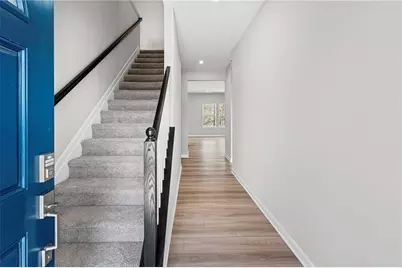 847 Crystal Lake Parkway, Hoschton, GA 30548 - Photo 8