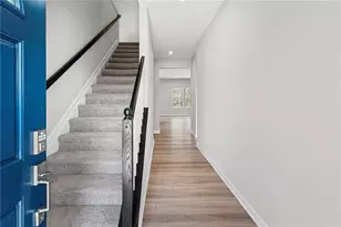 847 Crystal Lk Pkwy, Hoschton, GA 30548 - Photo 8