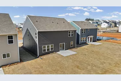 847 Crystal Lake Parkway, Hoschton, GA 30548 - Photo 42