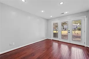 1039 Riverbend Club Dr SE, Atlanta, GA 30339 - Photo 8