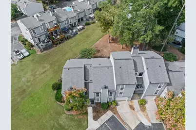 1039 Riverbend Club Drive SE, Atlanta, GA 30339 - Photo 2