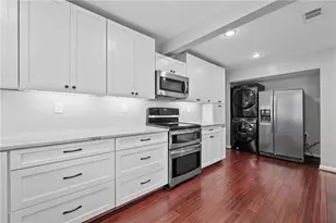 1039 Riverbend Club Dr SE, Atlanta, GA 30339 - Photo 14