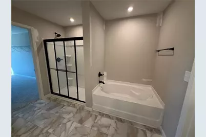 857 Crystal Lake Parkway, Hoschton, GA 30548 - Photo 4