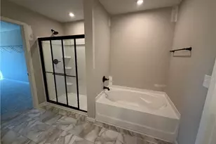 857 Crystal Lk Pkwy, Hoschton, GA 30548 - Photo 4